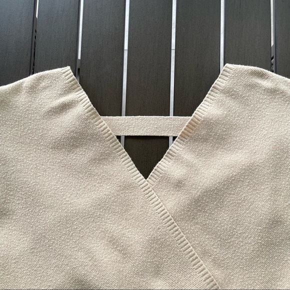 FOREVER 21 BODYCON SWEATER DRESS WITH BALOON SLEEVES!! - Picture 4 of 6